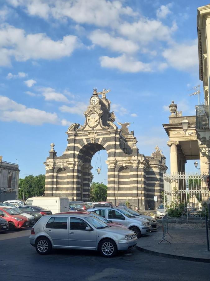 Peppe'S Holiday House Катания Экстерьер фото