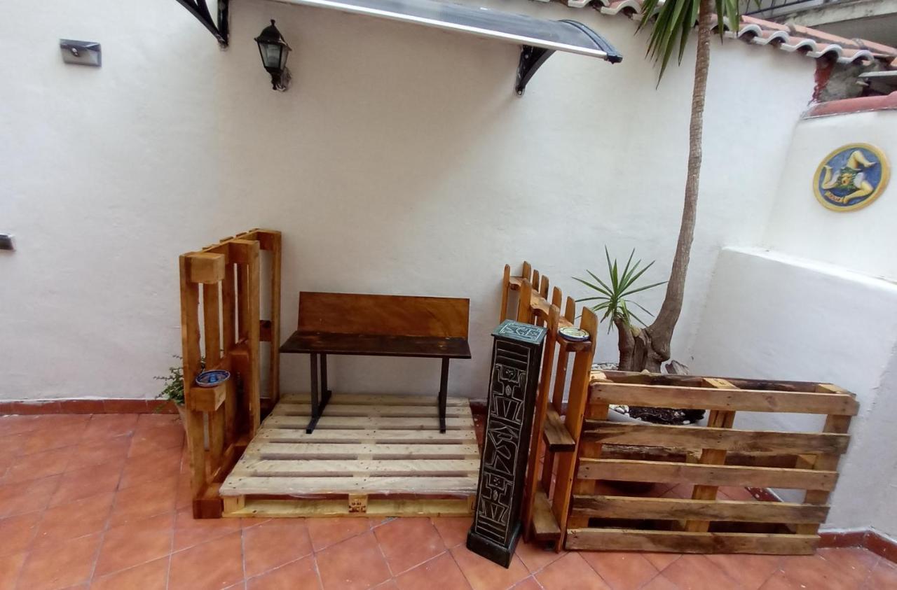 Peppe'S Holiday House Катания Экстерьер фото